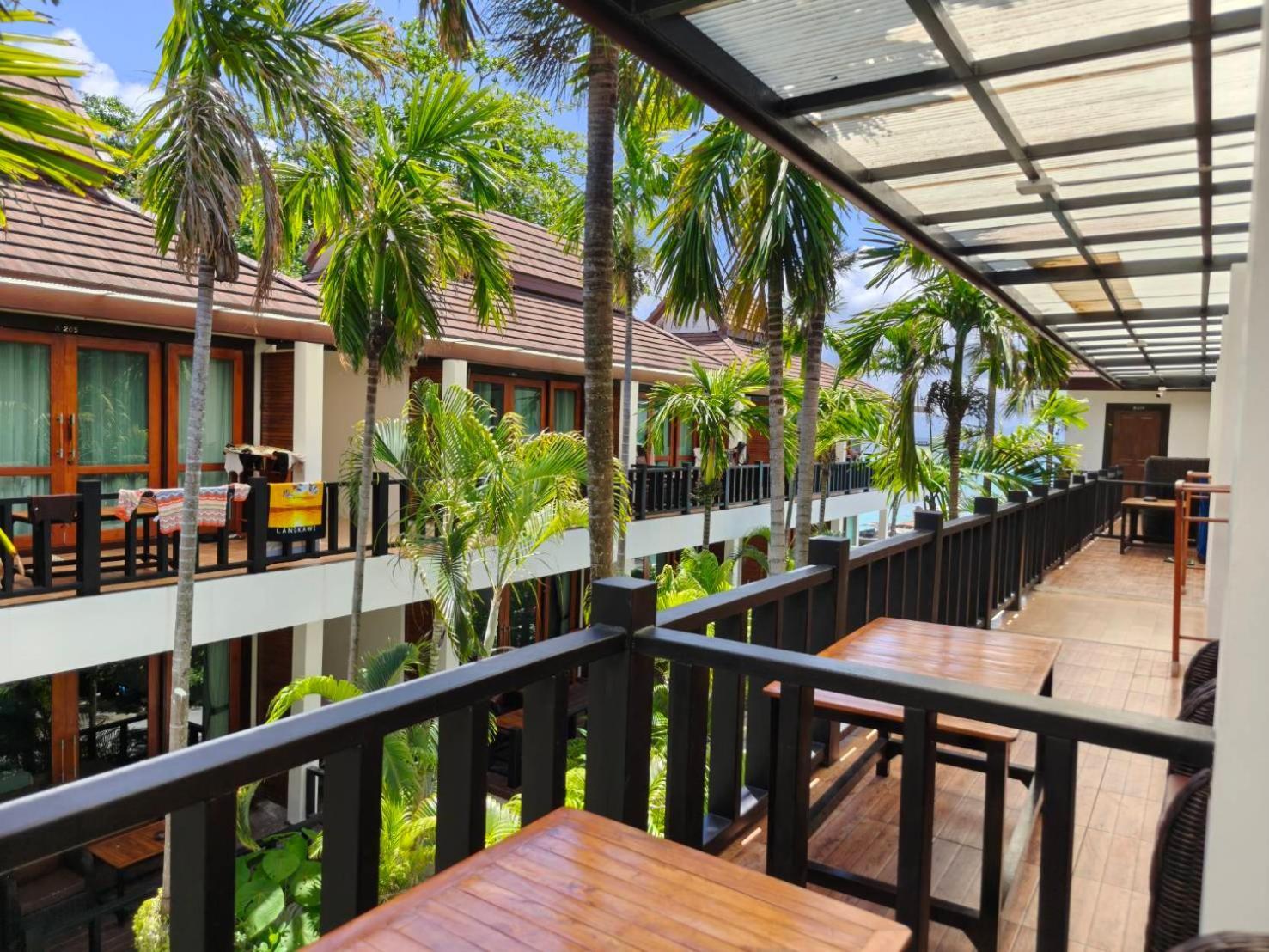 Cabana Lipe Beach Resort Koh Lipe Exterior foto